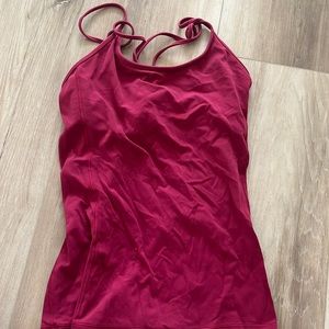 Lululemon size 8 tank